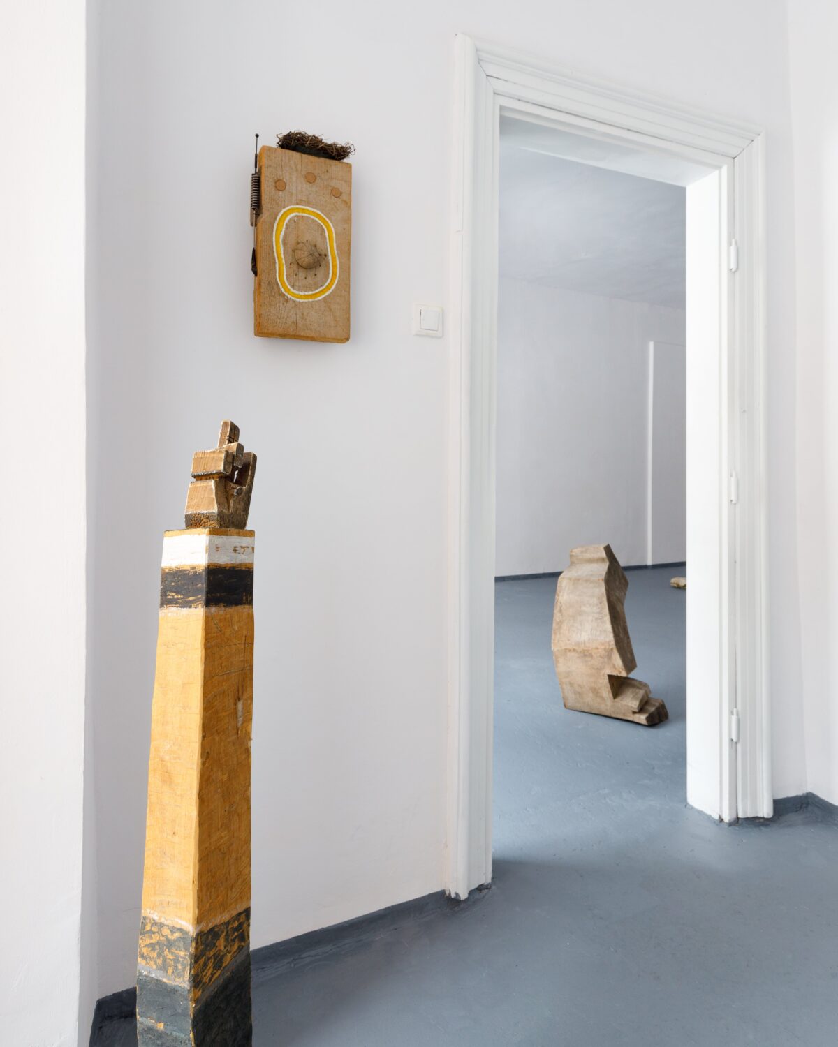 Road contemplator | 114x40x31cm | wooden sculpture | 2014